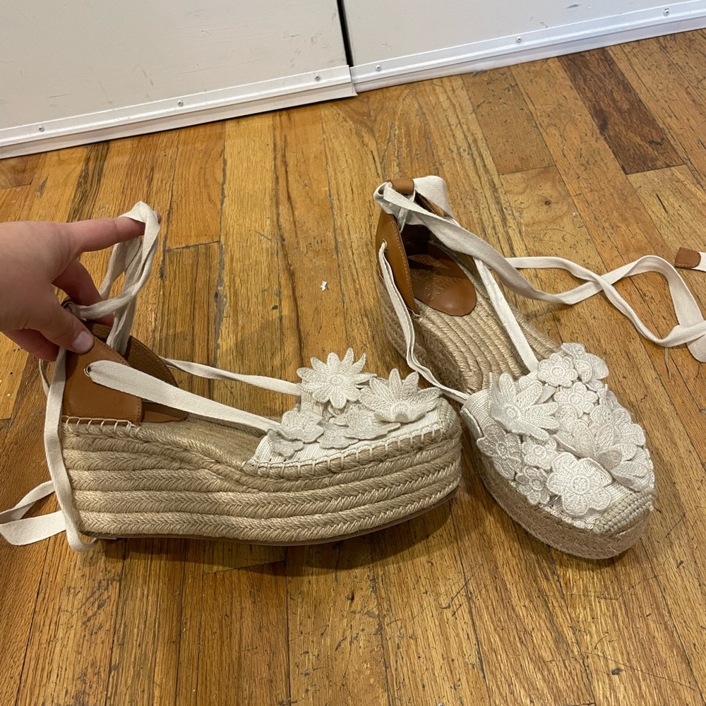Vince Camuto Espadrilles